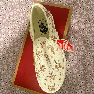 Brand new Vans Vintage Slip-Ons Marshmallow Floral Top woman’s Sz 8 men’s Sz 6.5